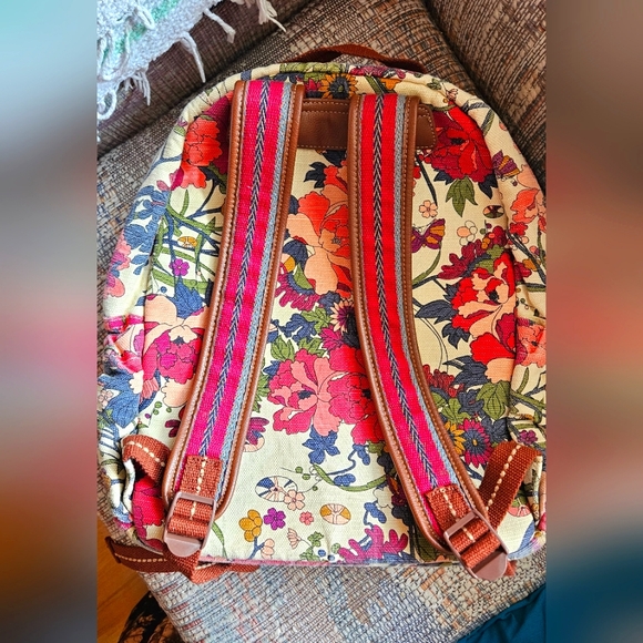 Sakroots Floral Backpack with Laptop Compartment - Picture 4 of 16